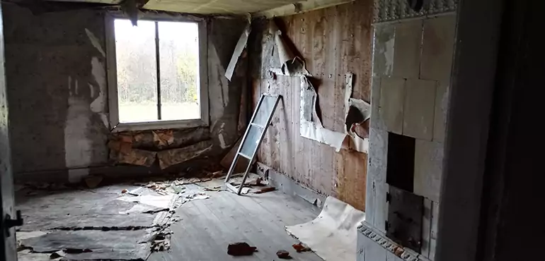 Why Selling a Distressed House Through Traditional Methods Fails in Columbia